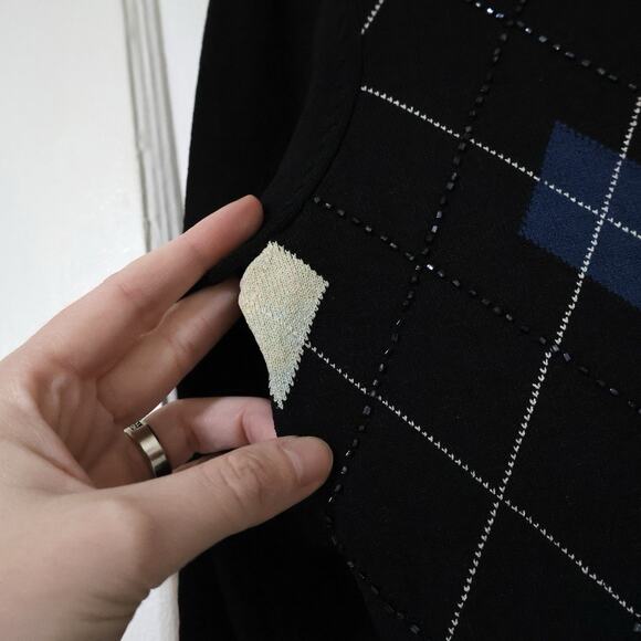 Vintage INC International Concepts Silk Beaded Argyle Black Blue Sweater Preppy - Picture 3 of 9